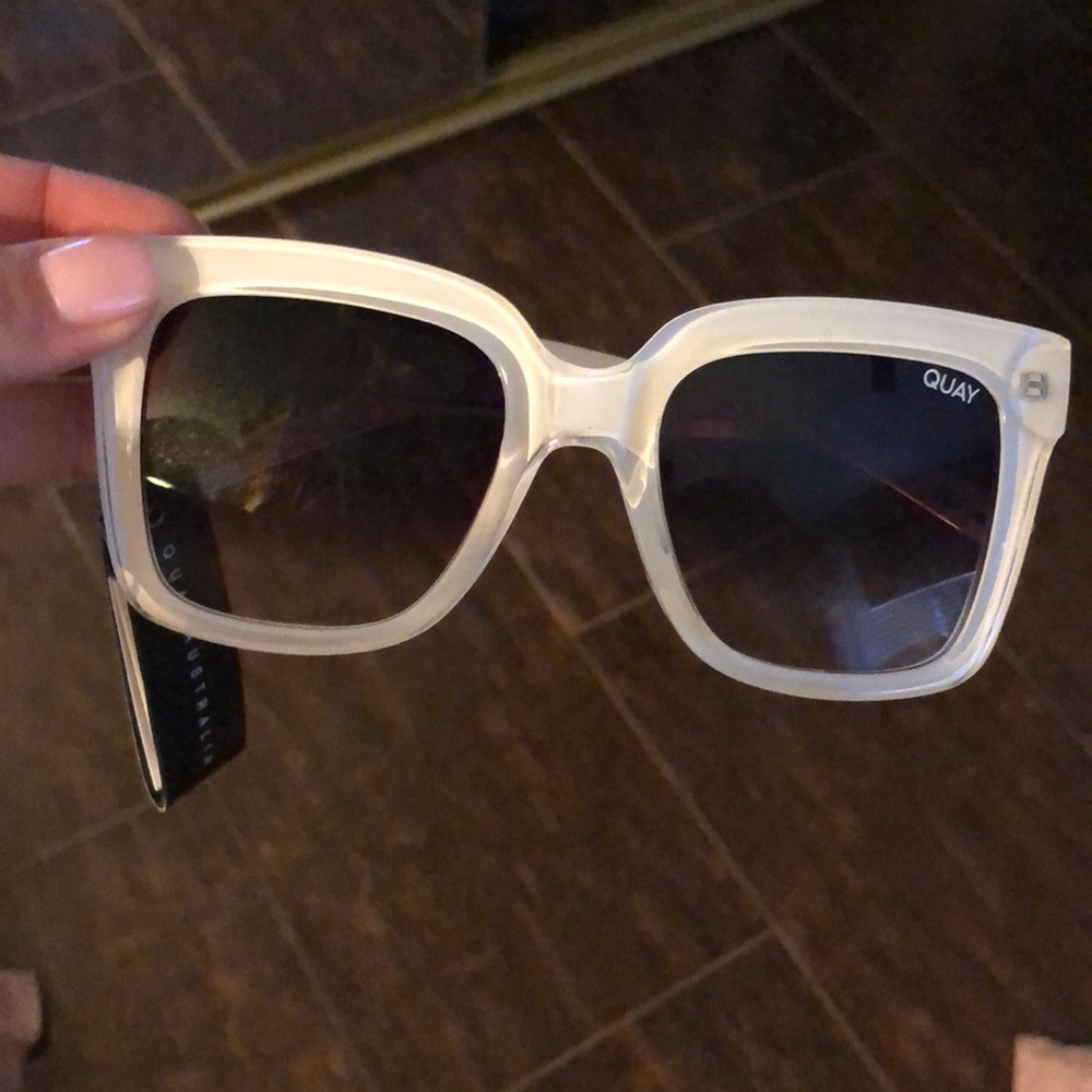 Quay glasses